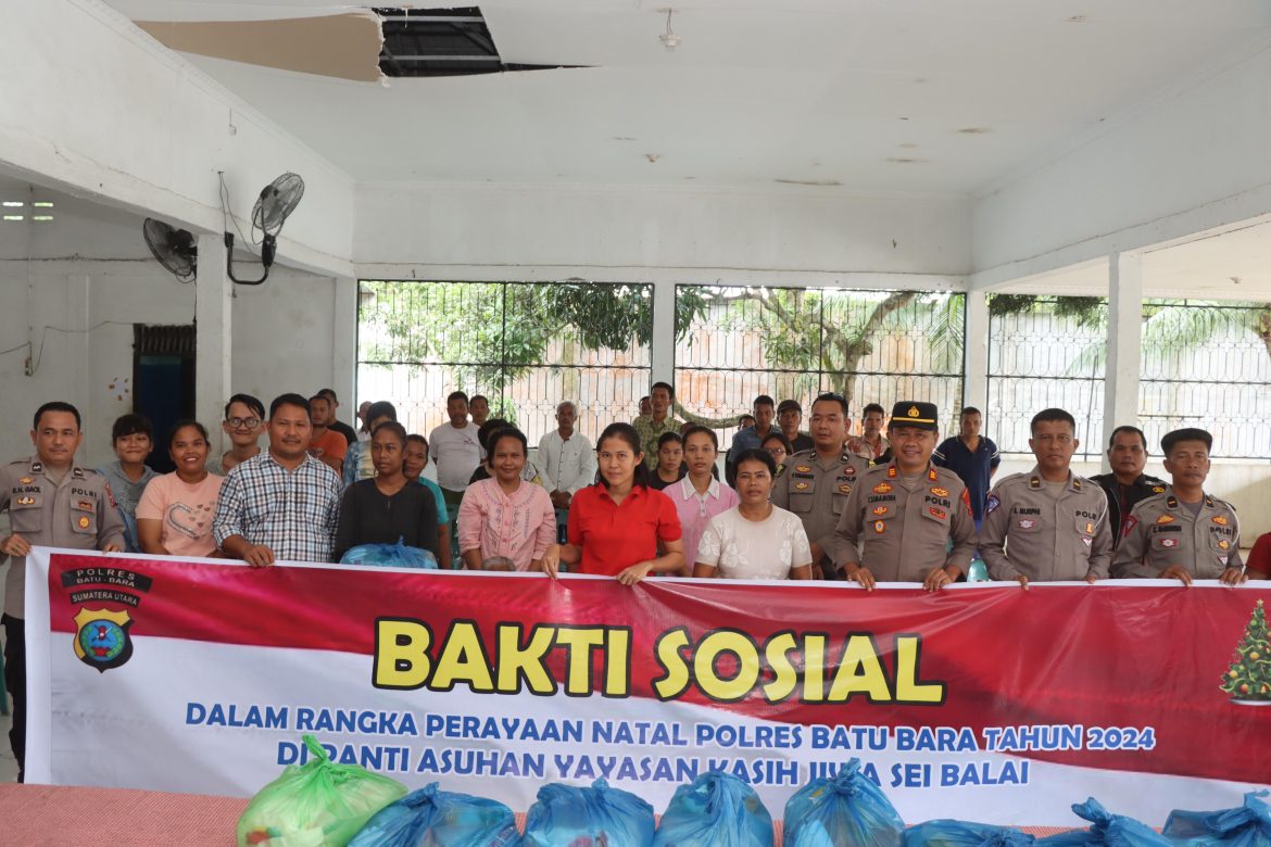 Sambut Natal, Kapolsek AKP Tukkar L. Simamora, S.H, M.H Pimpin Bakti Sosial Polres Batubara