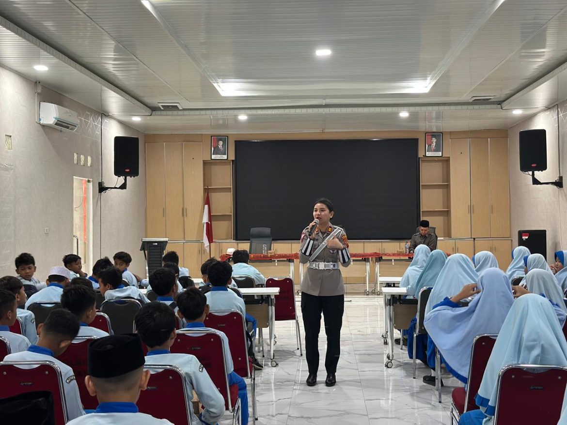 Outing Class, Sat Lantas Polres Batu Bara Tanamkan Disiplin Berlalulintas Pada Siswa