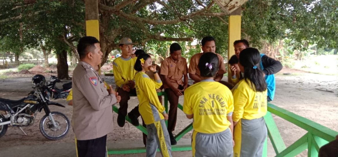 Polsek Tebing Tinggi Berikan Himbauan Kamtibmas kepada Siswa SMK Negeri 1 Kecamatan Tebing Tinggi