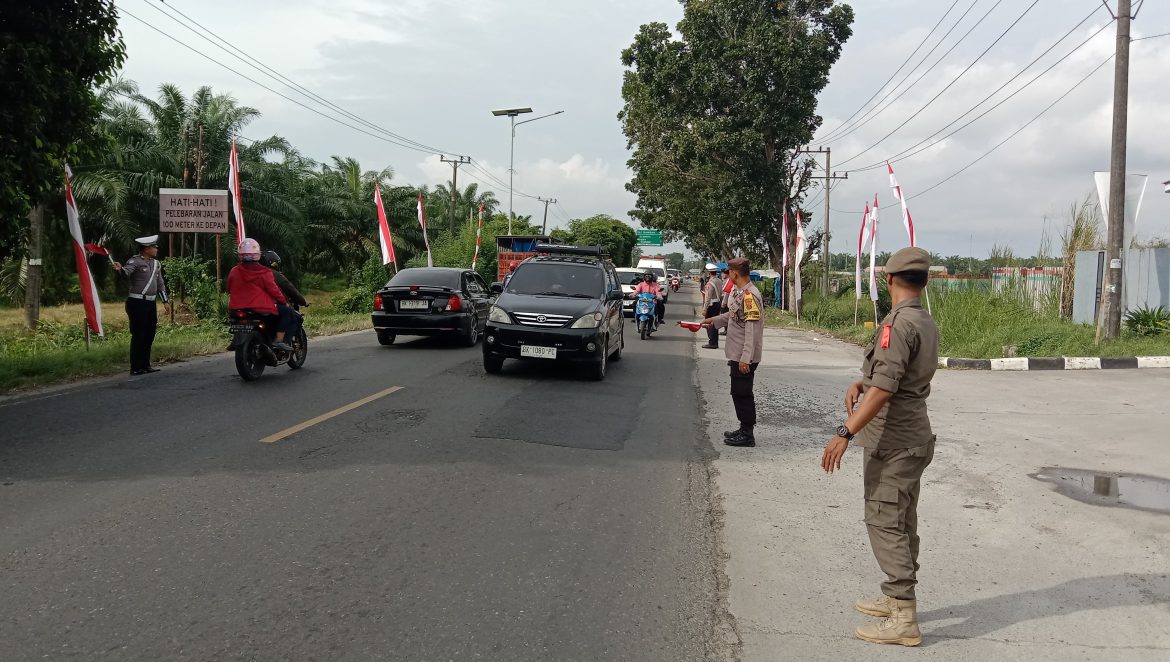 Ops Lilin Toba 2024 Polres Tebing Tinggi Gatur Lalin di Pos Yan Pintu Tol Tebing Tinggi