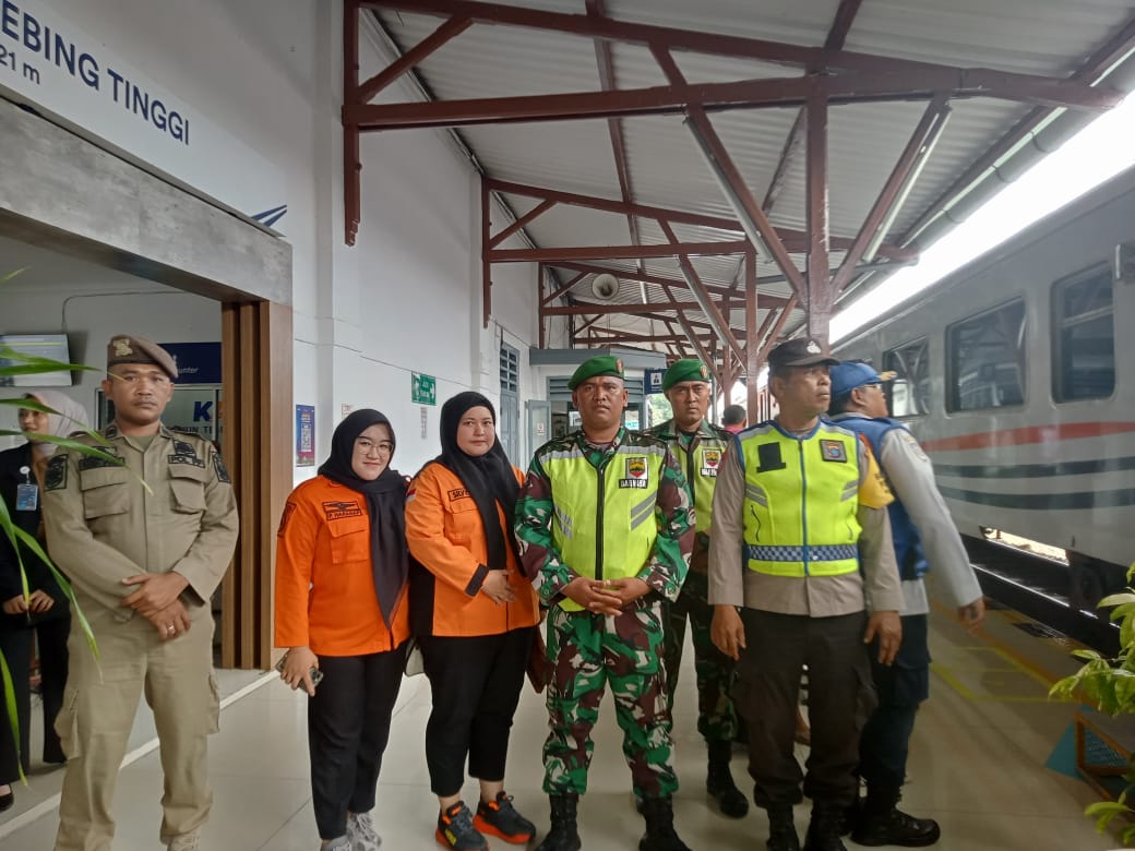 Ops Lilin Toba 2024, Polres Tebing Tinggi Berikan Pengamanan Pada Pos Terpadu Stasiun KAI