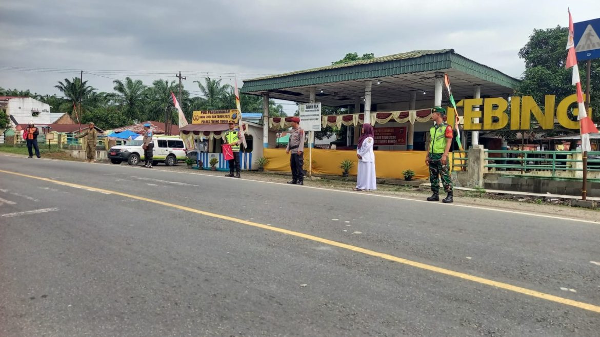 Pengamanan Natal 2024, Personel Pospam Simpang Binjai Polres Tebing Tinggi Laksanakan Gatur Lalin