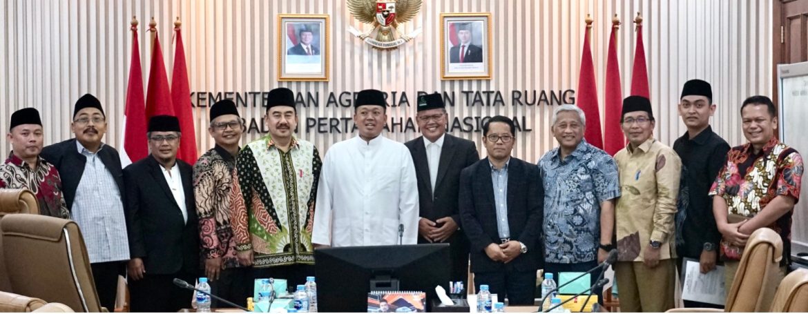 Rakor dengan Lembaga dan Organisasi Keagamaan Islam, Menteri Nusron Komitmen Percepat Sertipikasi Tanah Wakaf