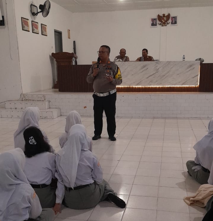 Sat Lantas Polres Tebing Tinggi Police Goes to School di SMA Negeri 1