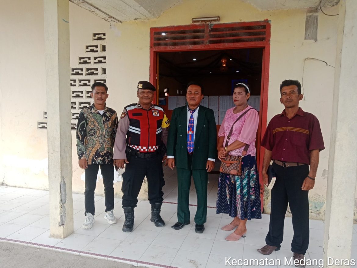 Polsek Medang Deras Pengamanan Ibadah Minggu