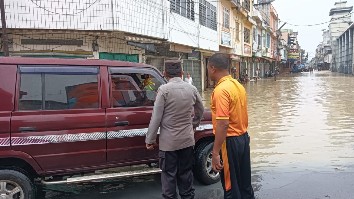 Polres Tebing Tinggi Sambang dan Himbauan Warga Terdampak Banjir