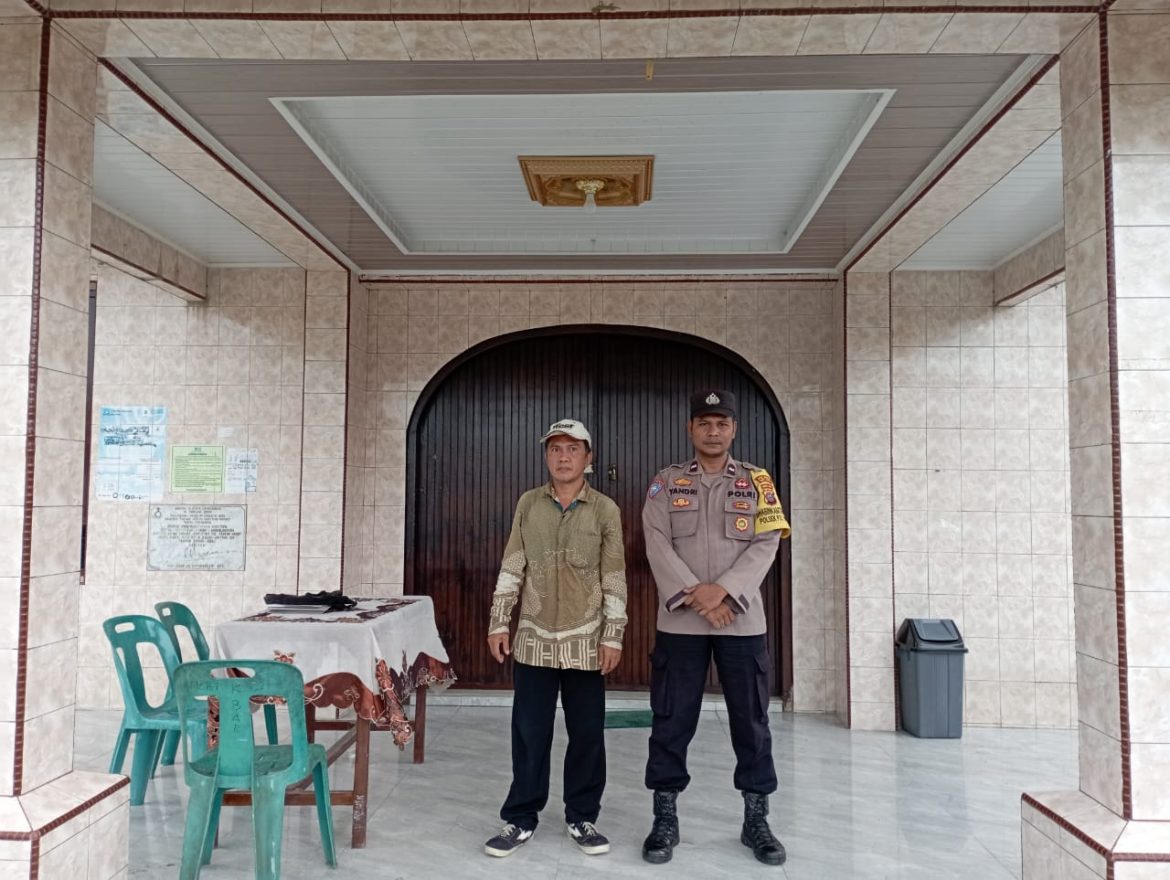 Polsek Padang Hulu Pengamanan Ibadah Minggu di Sejumlah Gereja