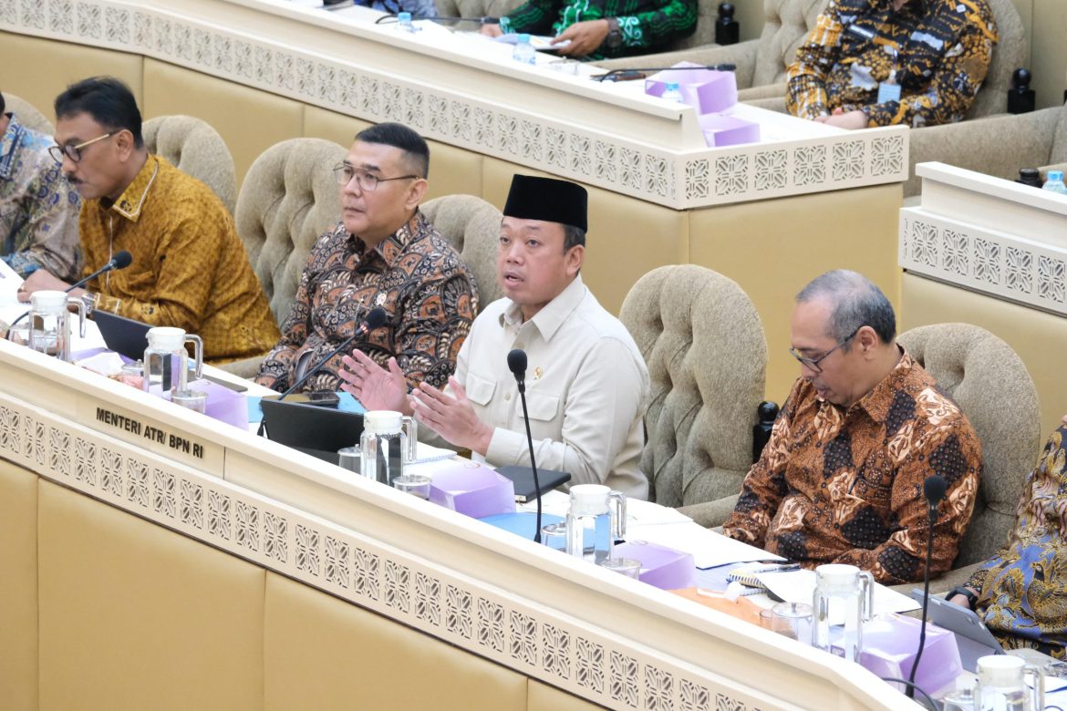 Di Hadapan Komisi II DPR RI, Menteri Nusron Sampaikan Progres Penertiban 537 Perusahaan Sawit yang Tidak Memiliki HGU