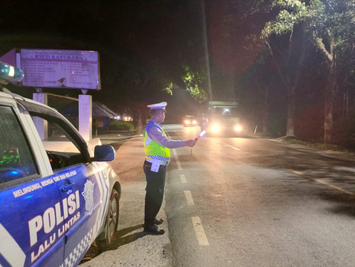 Patroli Blue Light Sat Lantas Polres Batu Bara Susuri Jalanan