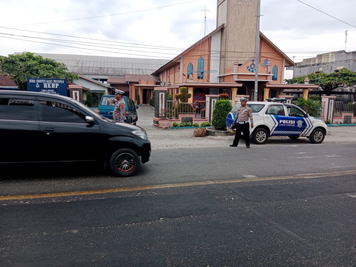 Sat Lantas Polres Batu Bara Laksanakan Patroli dan Pengamanan Ibadah Minggu