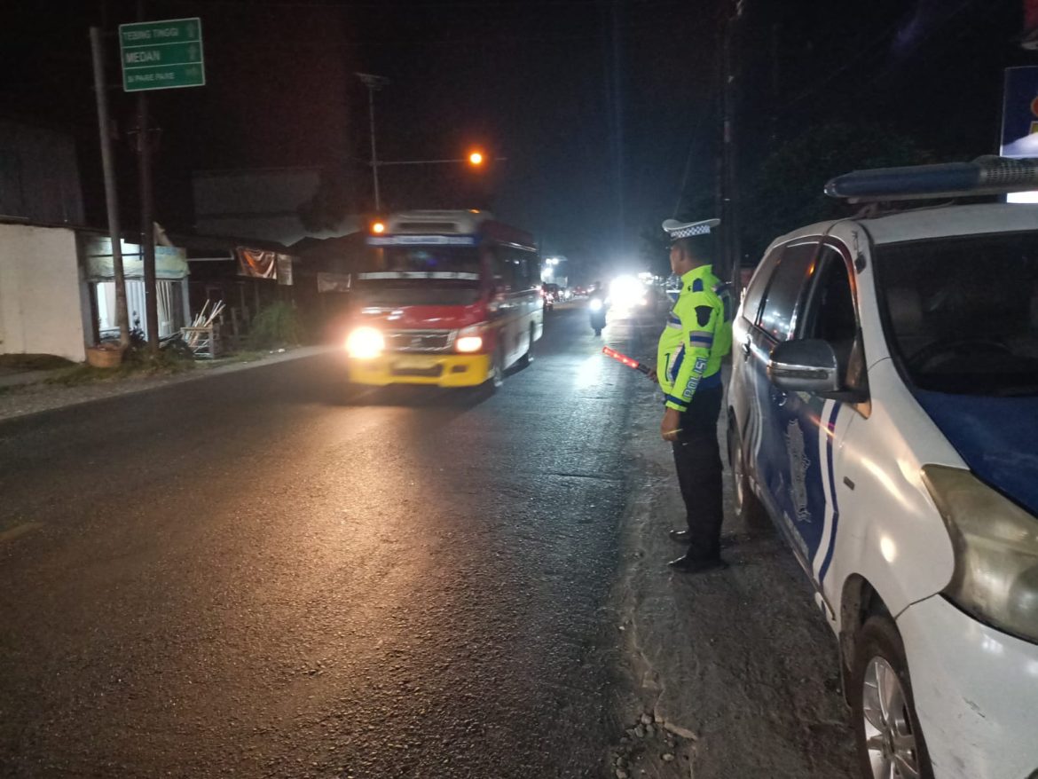 Patroli Blue Light Sat Lantas Polres Batu Bara Pastikan Kelancaran Arus Lalin