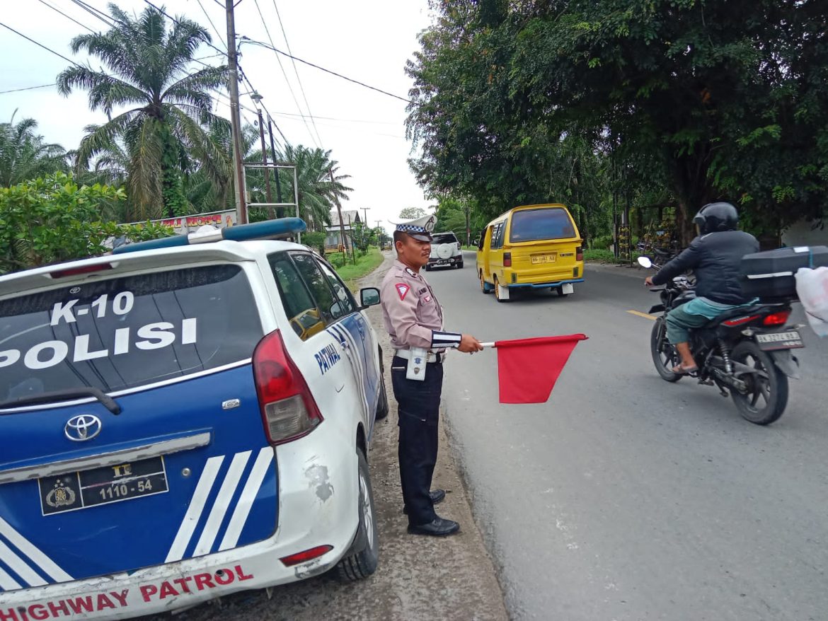 Pastikan aman dan lancar, Sat Lantas Polres Batu Bara Laksanakan Patroli Kibas Bendera