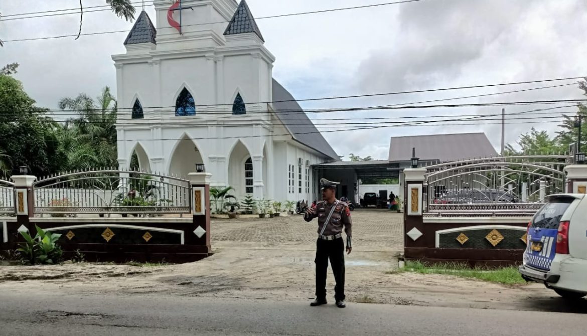 Sat Samapta Polres Batu Bara Patroli dan Pengamanan Gereja