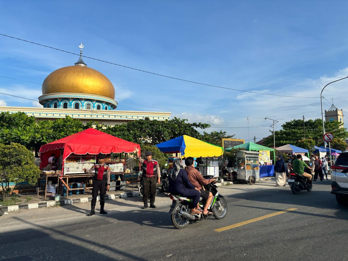 Polres Batu Bara Pengamanan Pasar Tumpah