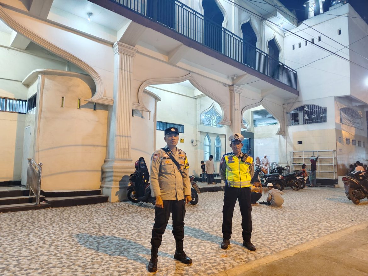 Polres Tebing Tinggi Pengamanan Sholat Tarawih, Ibadah Berlangsung Lancar