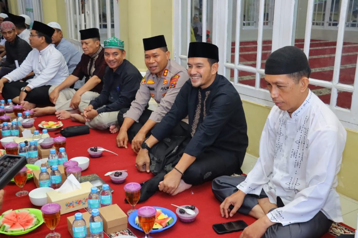 Kapolres Tebing Tinggi Hadiri Buka Puasa Bersama Tim Safari Ramadhan