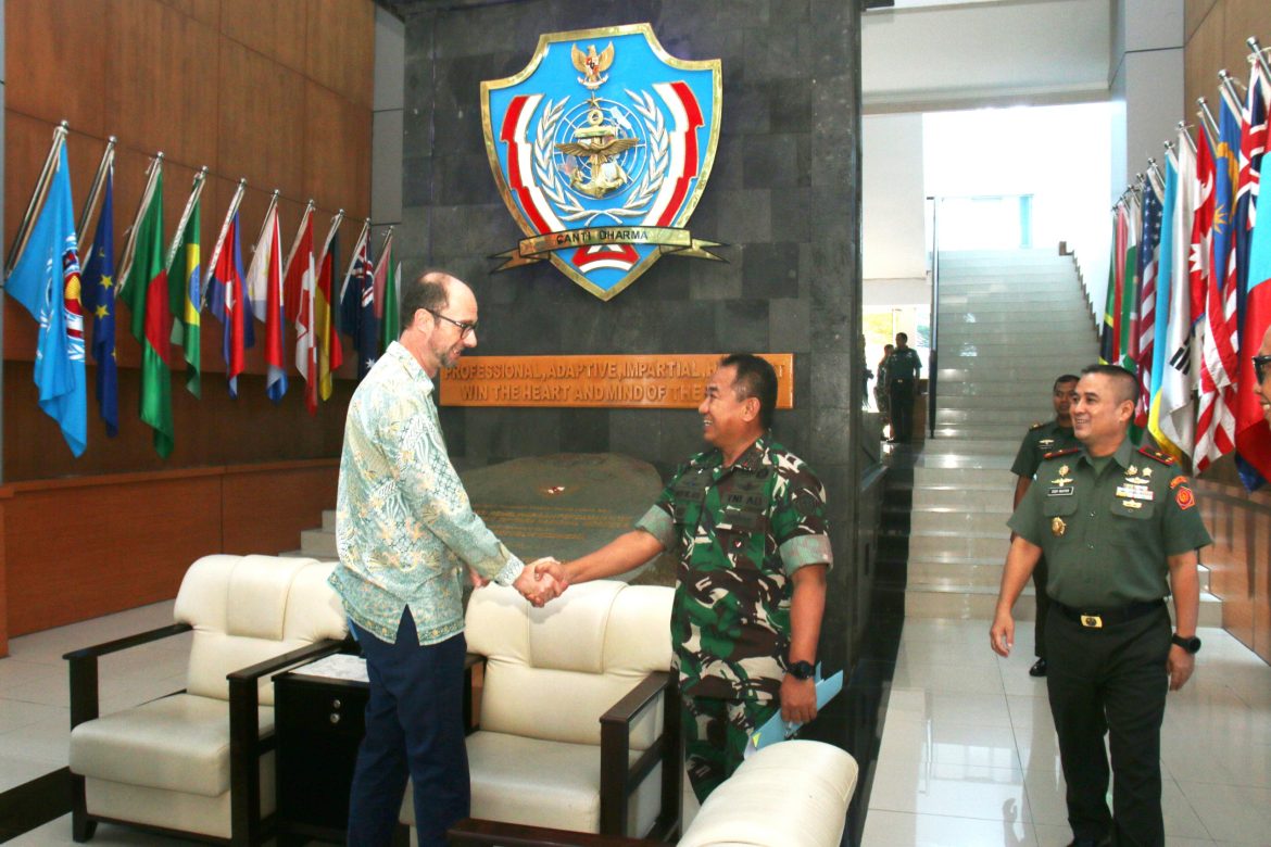 Komandan PMPP TNI Sambut Kunjungan Direktur UNIC Indonesia