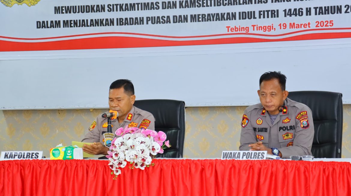 Kapolres Tebing Tinggi Pimpin Latpra Ops Ketupat Toba 2025 untuk Jamin Keamanan Idul Fitri