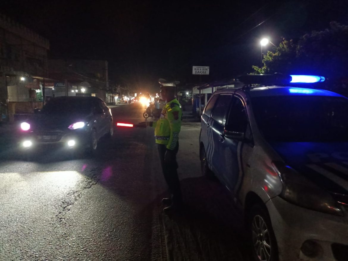 Sat Lantas Polres Batu Bara Pengamanan dan Gatur Lalin Disejumlah Mesjid