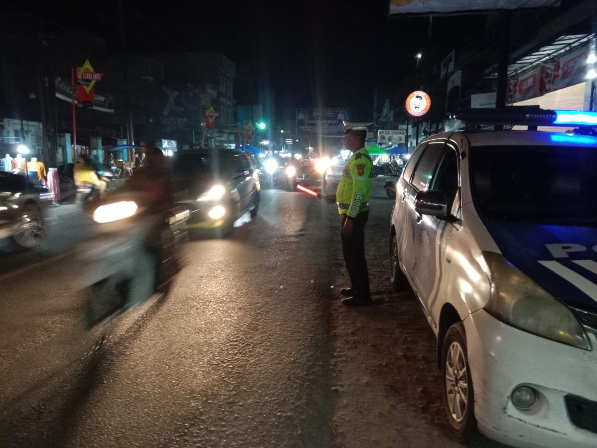 Patroli Blue Light Sat Lantas Polres Batu Bara Pastikan Kelancaran Arus Lalin