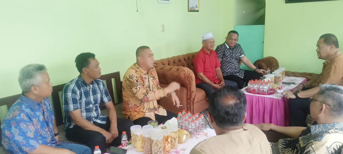 Kapolres Batu Bara bersama Bupati Sambang Kamtibmas Idul Fitri 1446 H
