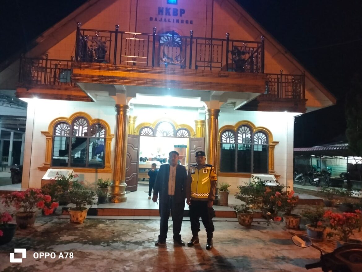 Polsek Dolok Merawan Pengamanan Ibadah Kamis Putih di Tiga Gereja