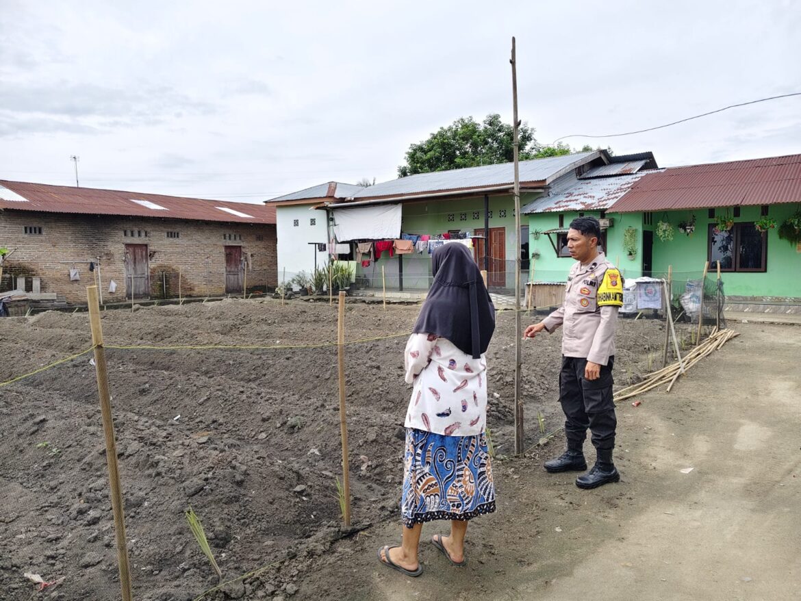 Polres Tebing Tinggi Ajak Warga Manfaatkan Lahan Kosong Ketahanan Pangan