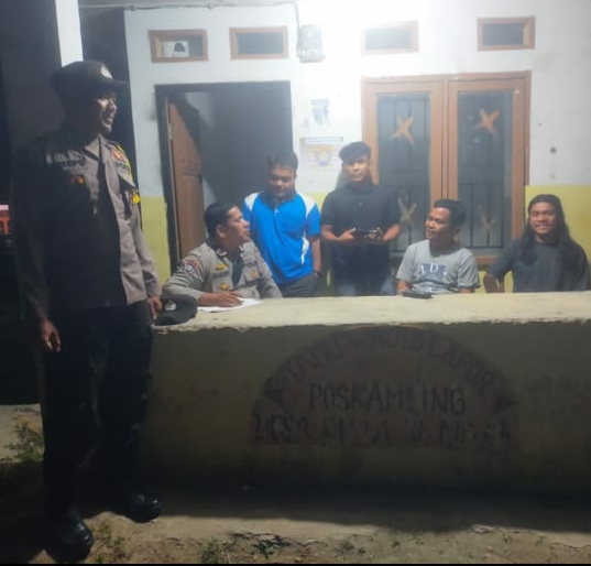 Sambangi Pos Siskamling Sat Binmas Polres Pakpak Bharat Ajak Warga Tingkatkan Kewaspadaan