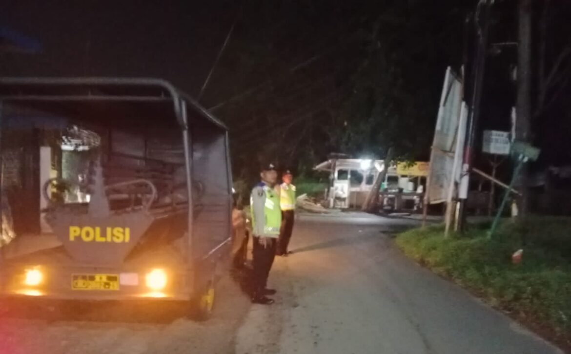 Ciptakan Rasa Aman, Polsek Padang Hilir Patroli Blue Light di Daerah Rawan
