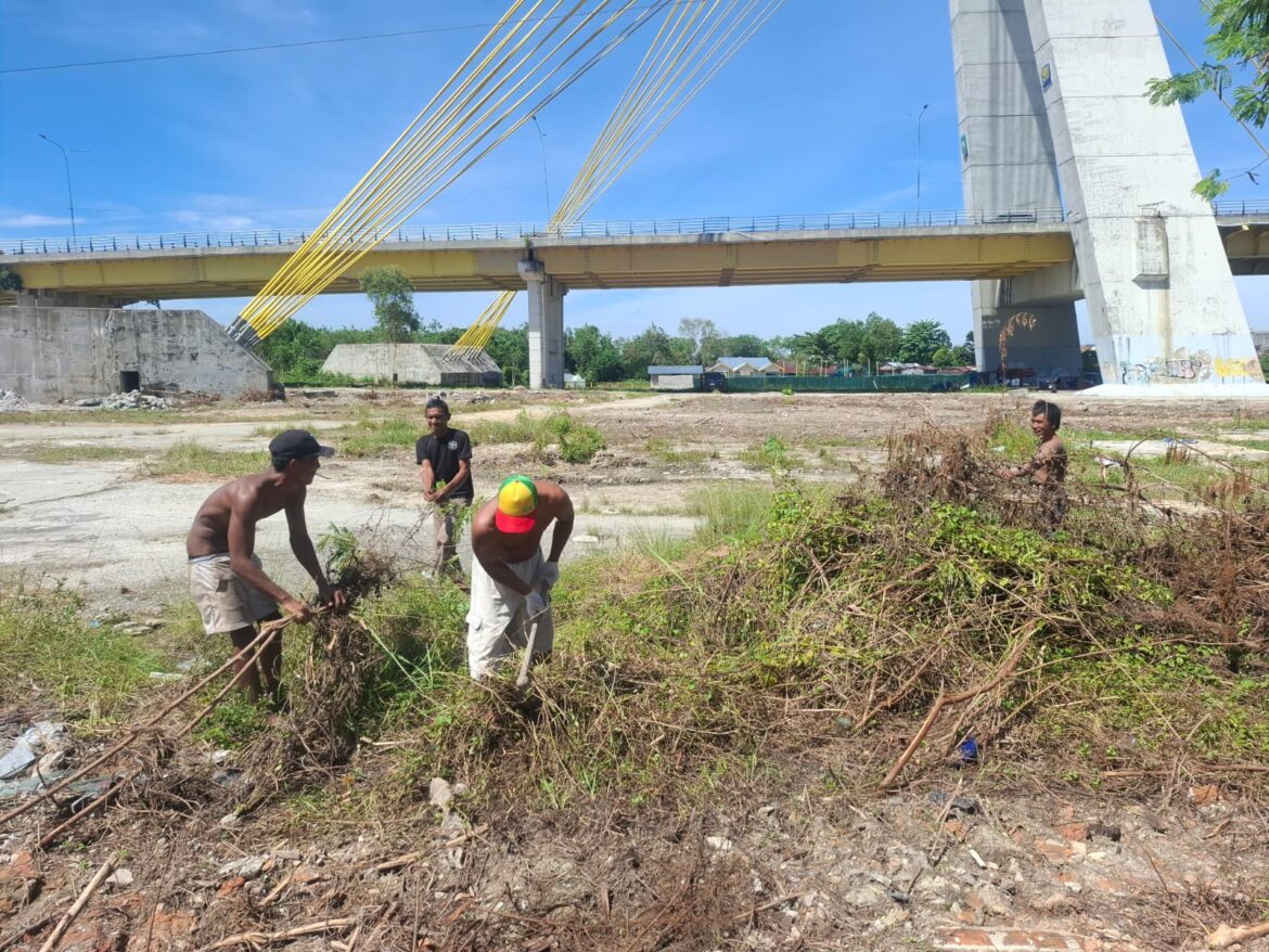 Program Pusat Kuliner di Bawah Jembatan Siak IV Gagasan Walikota Agung Nugroho Disambut Antusias Warga