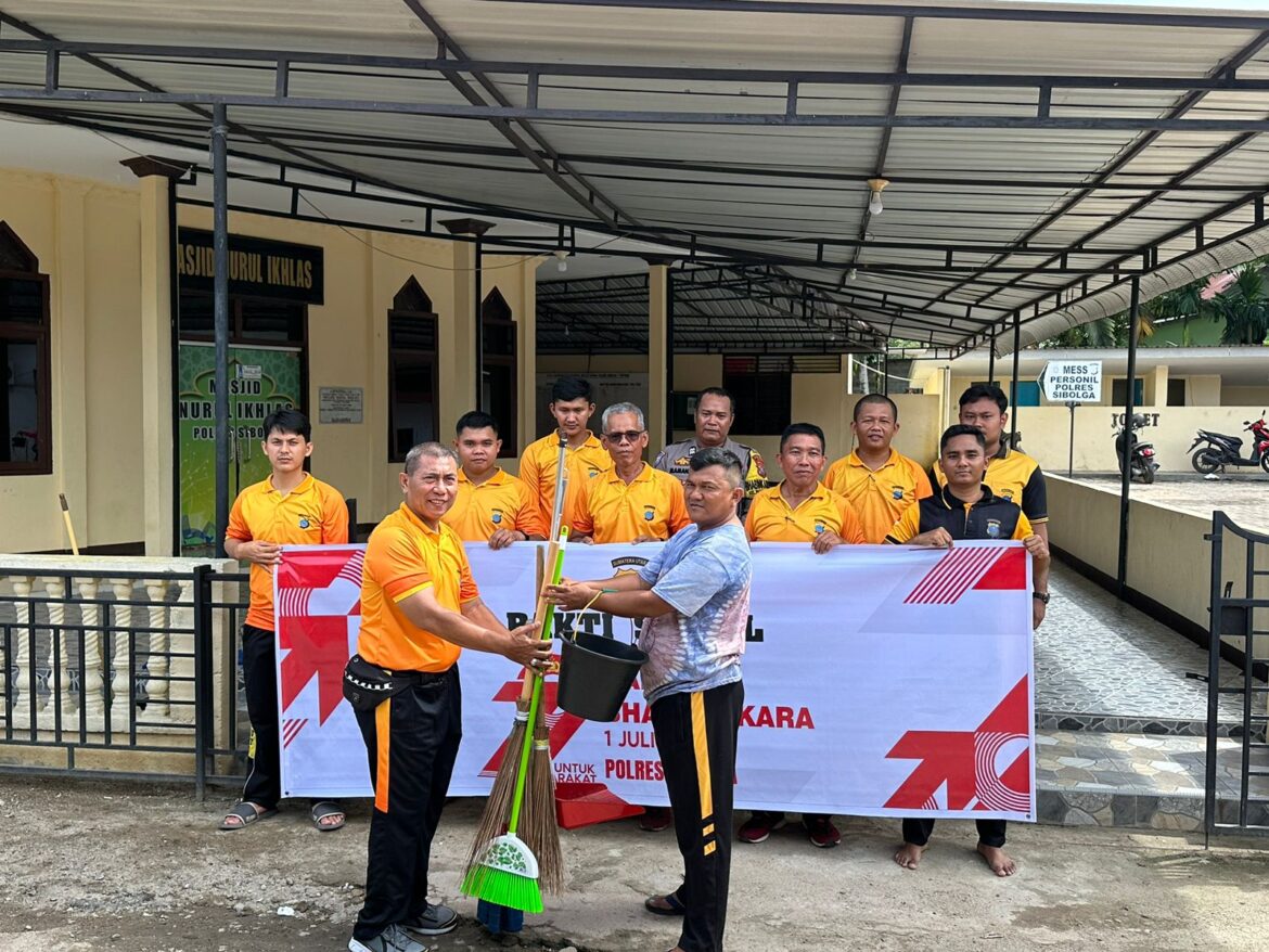 Sambut HUT Bhayangkara Ke-79 Tahun 2025 Polres Sibolga Gelar Baksos Di Masjid