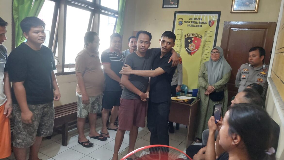 Polsek Sibolga Sambas Selesaikan Kasus Penganiayaan Dengan Restorative Justice