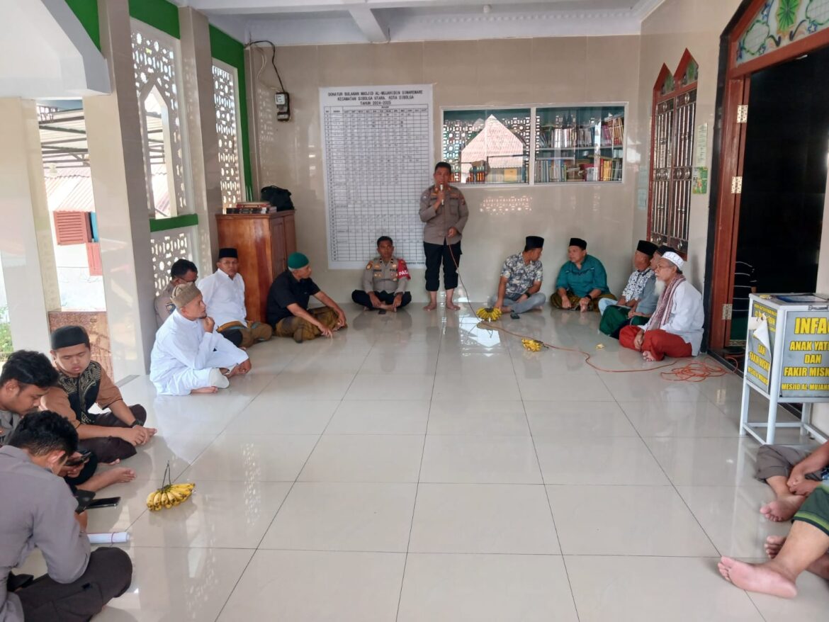 Sampaikan Pesan Kamtibmas Jumat Curhat, Polres Sibolga Hadir Di Masjid Al-Mujahidin Sibolga