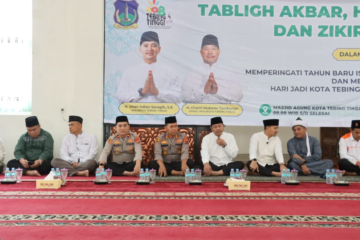 Kapolres Tebing Tinggi Hadiri Tabligh Akbar Sambut 1 Muharram 1447 H di Masjid Agung