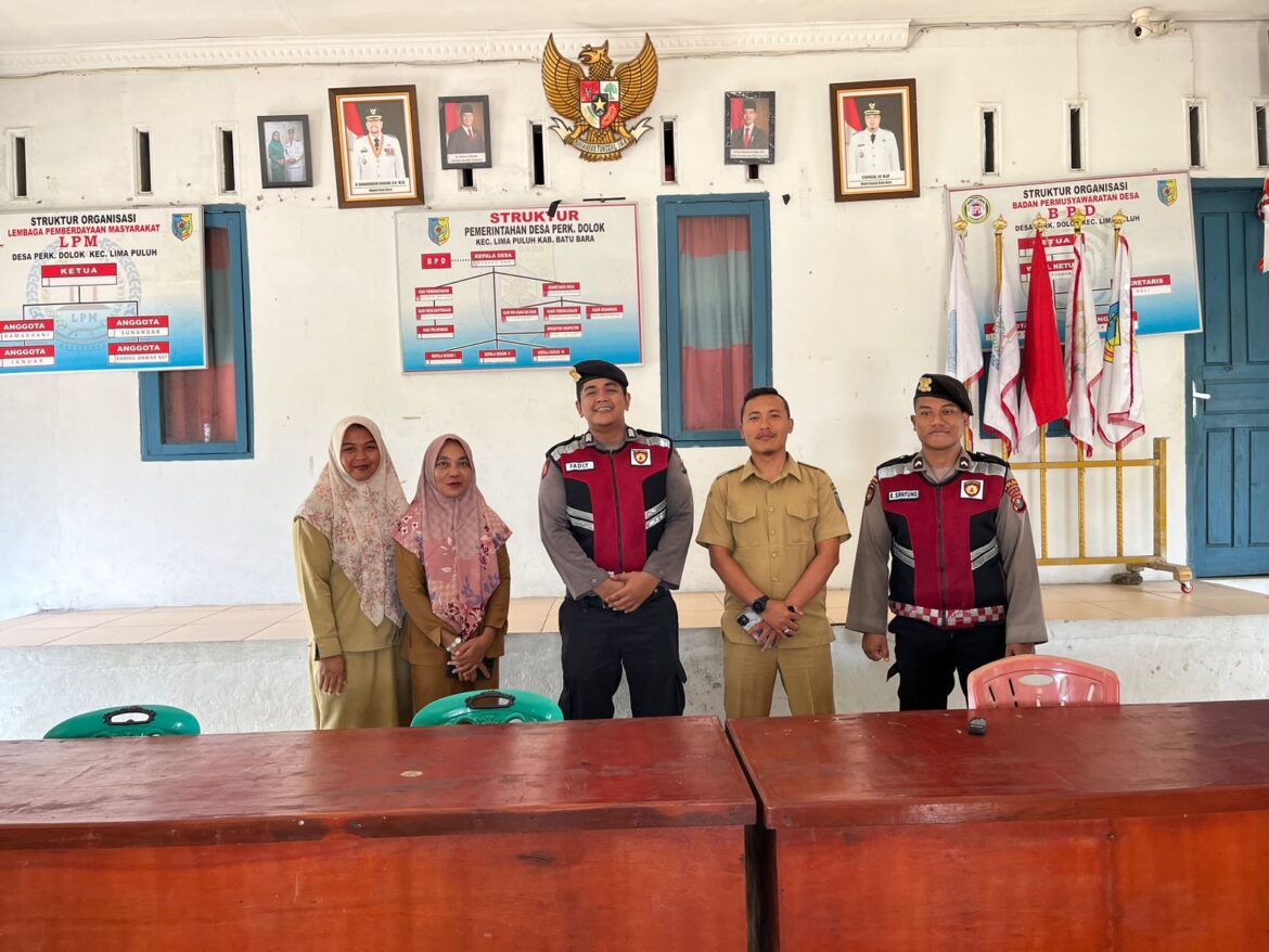 Sat Samapta Polres Batu Bara Sambang Desa Himbau Kamtibmas