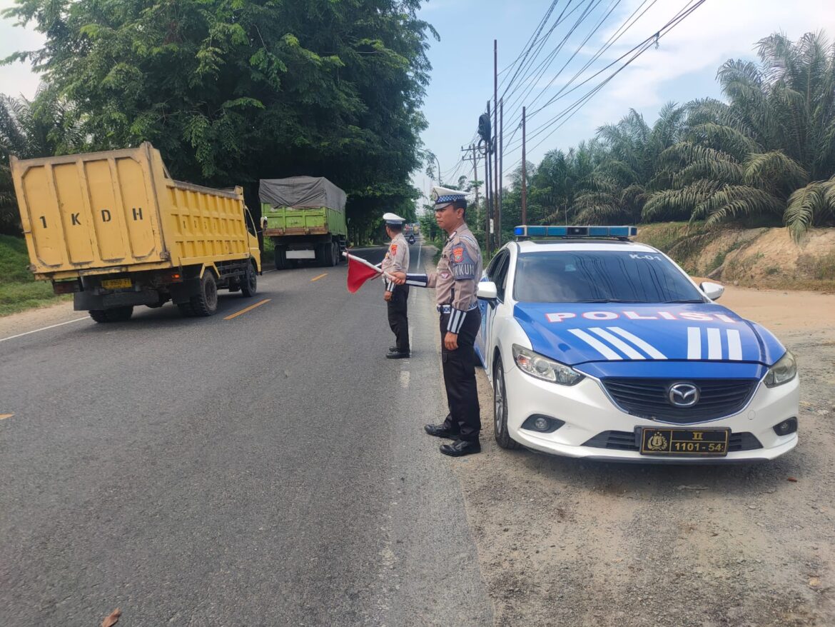 Sat Lantas Polres Batu Bara Pastikan Arus Lalulintas Lancar dan Pantau Arus Lalulintas Terkini