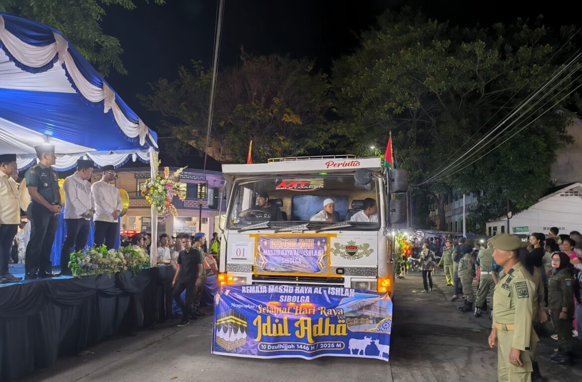 Kapolres Sibolga Hadiri Pelepasan Peserta Pawai Takbir Hari Raya Idul Adha 1446 H / 2025 M
