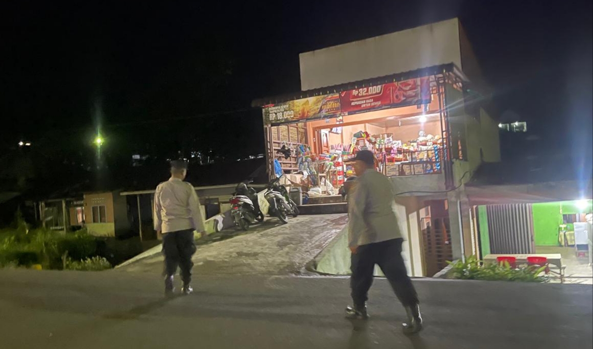 Idul Adha 1446 H Polres Pakpak Bharat Dan Polsek Jajaran Laksanakan KRYD  Malam Takbiran