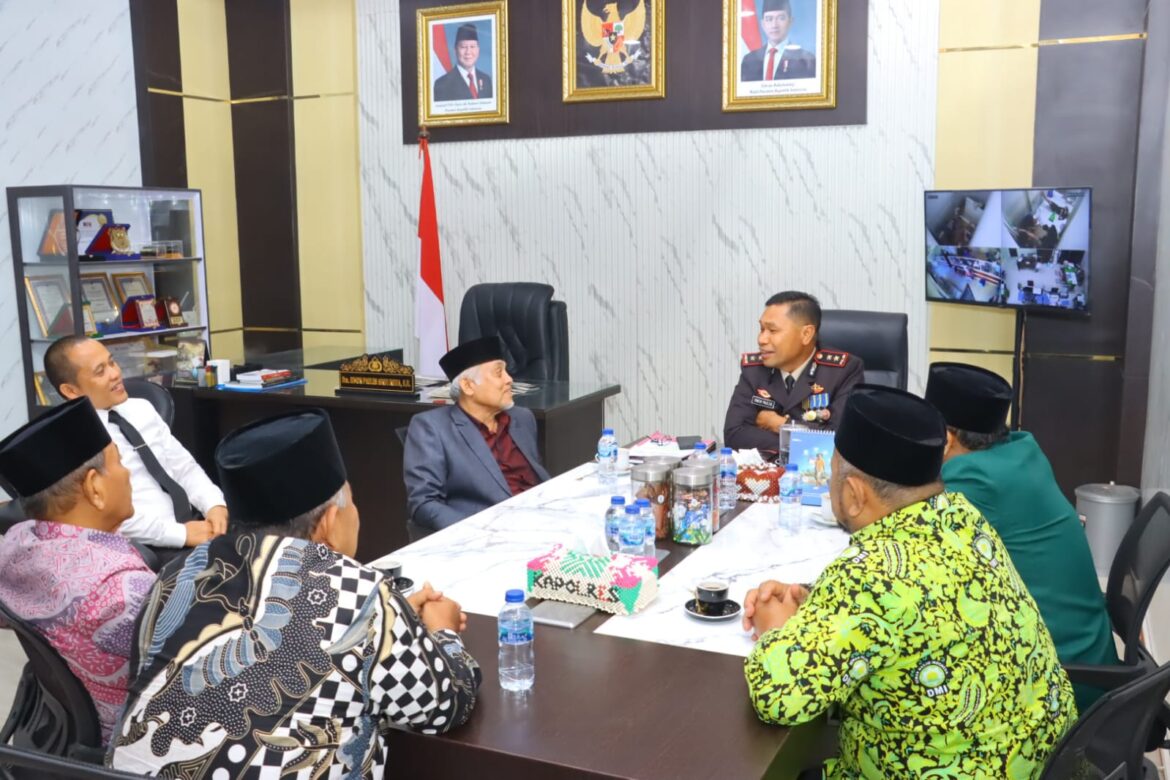Kapolres Tebing Tinggi Terima Kunjungan Tokoh Agama Islam, Pererat Sinergitas Sambut HUT Bhayangkara Ke-79