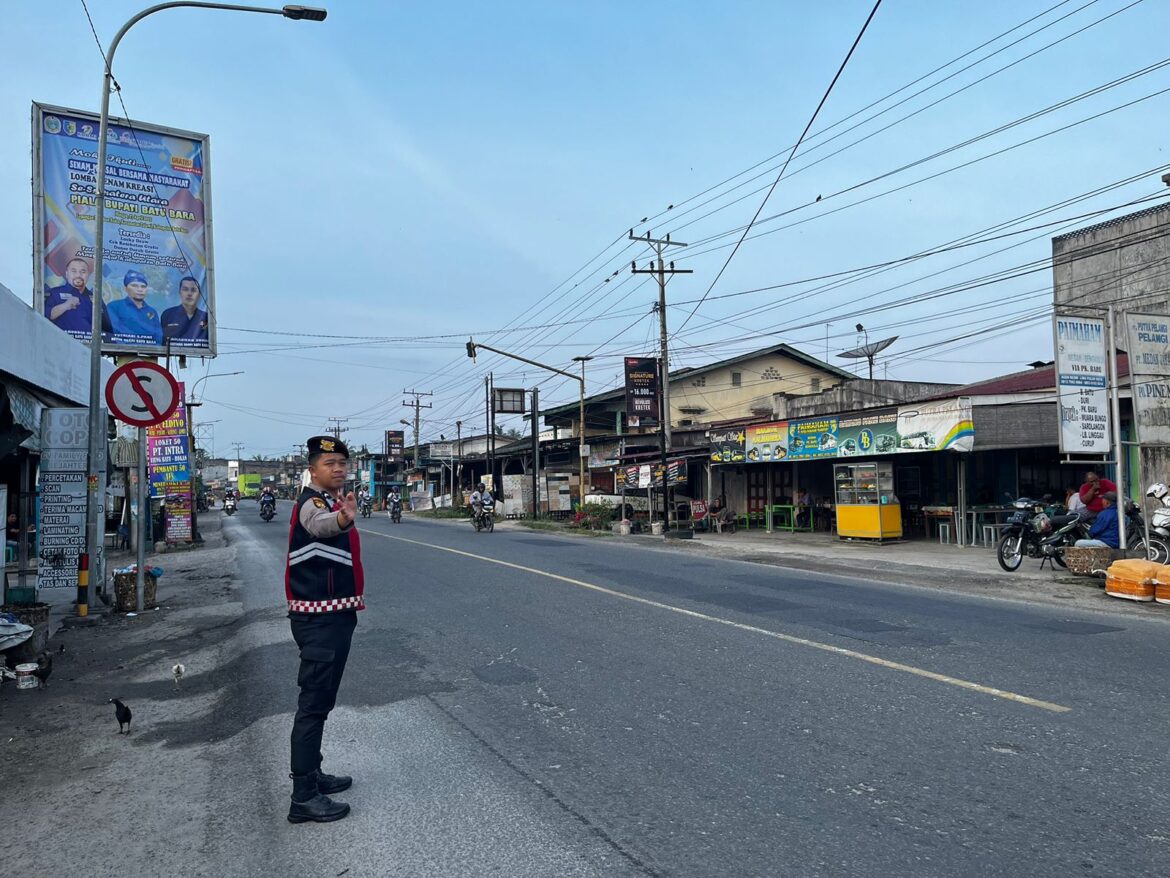 Polres Batu Bara Strong Point Pagi di Jalan Raya