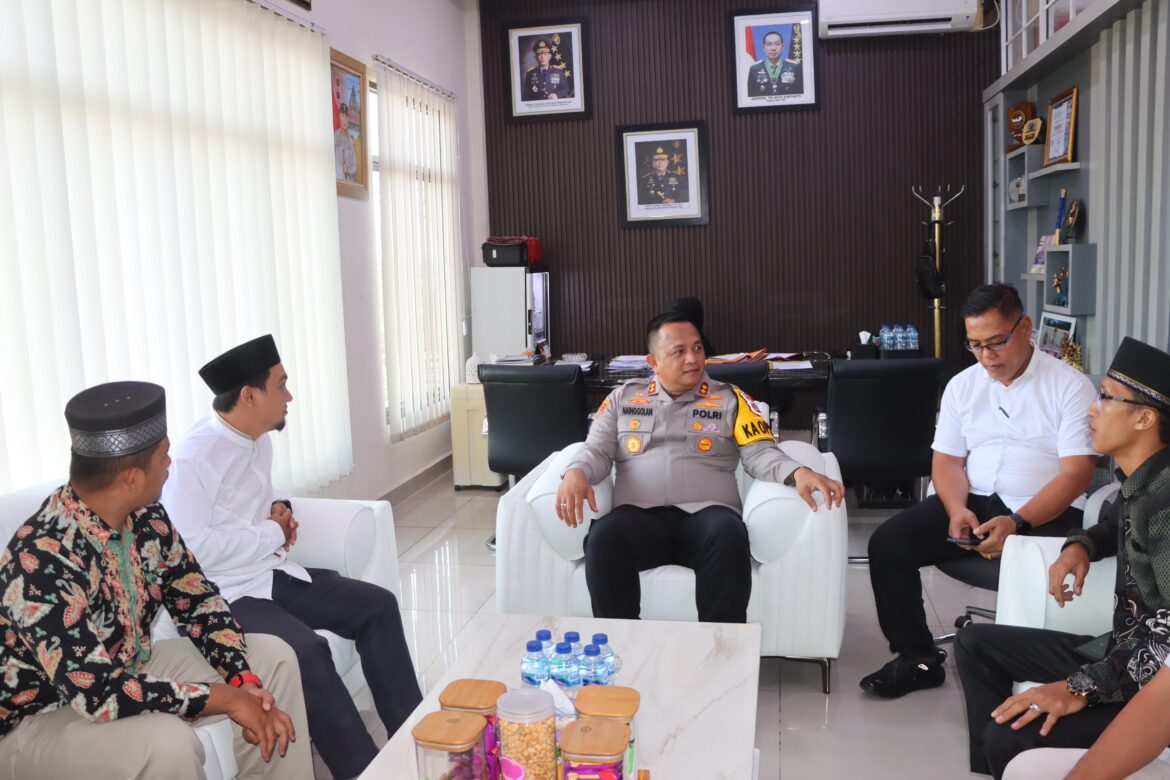 Kapolres Batu Bara Terima Silaturahmi Komunitas Mobaligh Batu Bara Berkah Bahagia