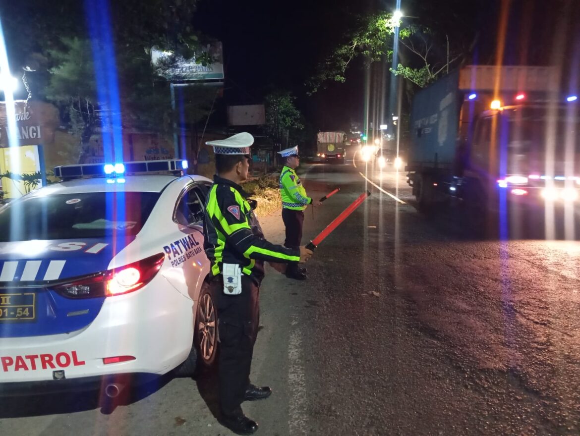 Sat Lantas Polres Batu Bara Patroli Blue Light, Pastikan Kelancaran Arus Lalulintas 