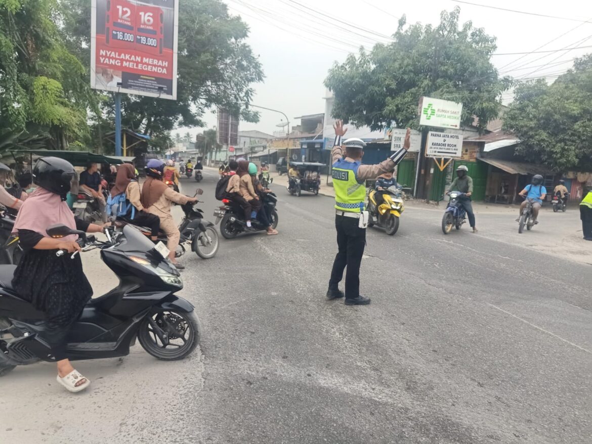 Sat Lantas Polres Batu Bara Gatur Lalin Disejumlah Ruas Jalan