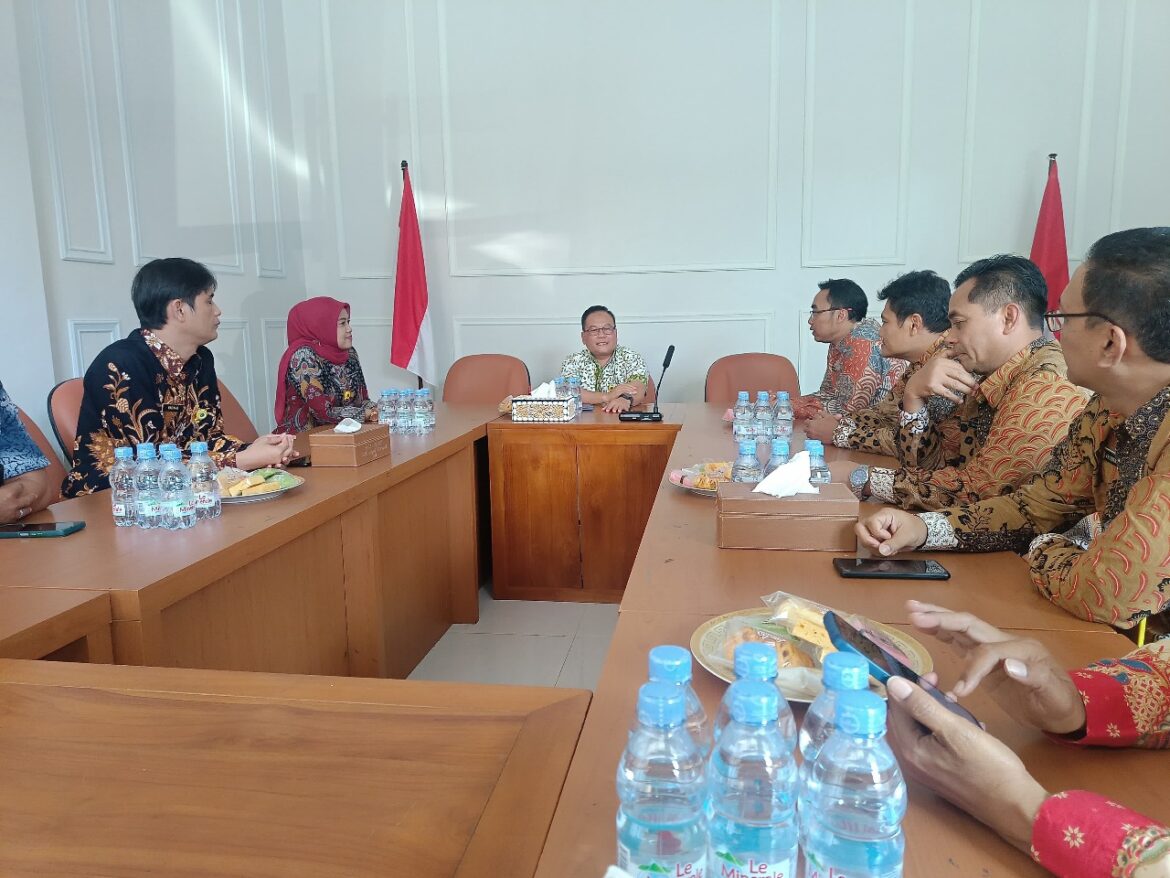 Kamis, 24 Juli 2025: Pelepasan dan Pendampingan Alih Tugas Kasi Survei dan Pemetaan ke Kantor Pertanahan Kabupaten Jepara