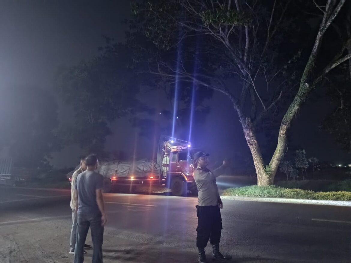 Patroli Mobile Polsek Lima Puluh Pastikan Kondusif Kamtibmas