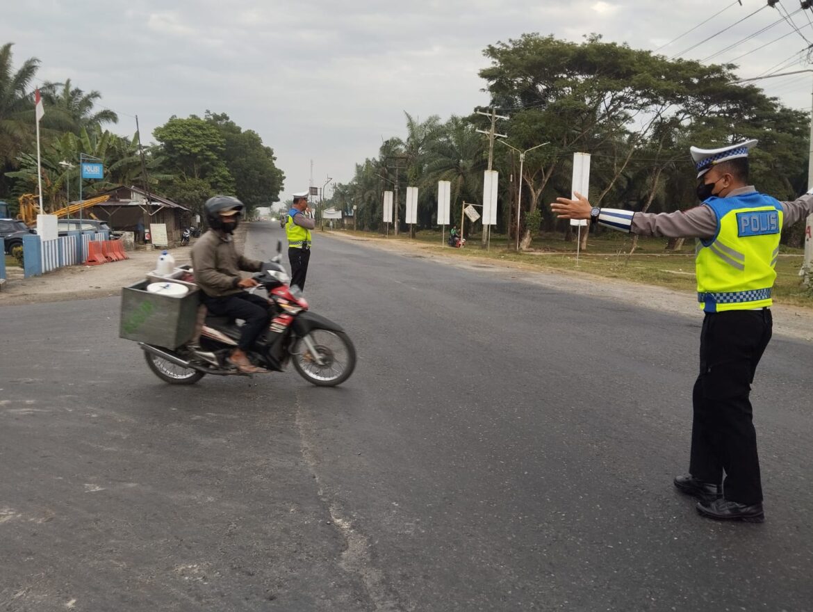 Berikan Kenyamanan Sat Lantas Polres Batu Bara Pengaturan Arus Lalulintas Disejumlah Lokasi