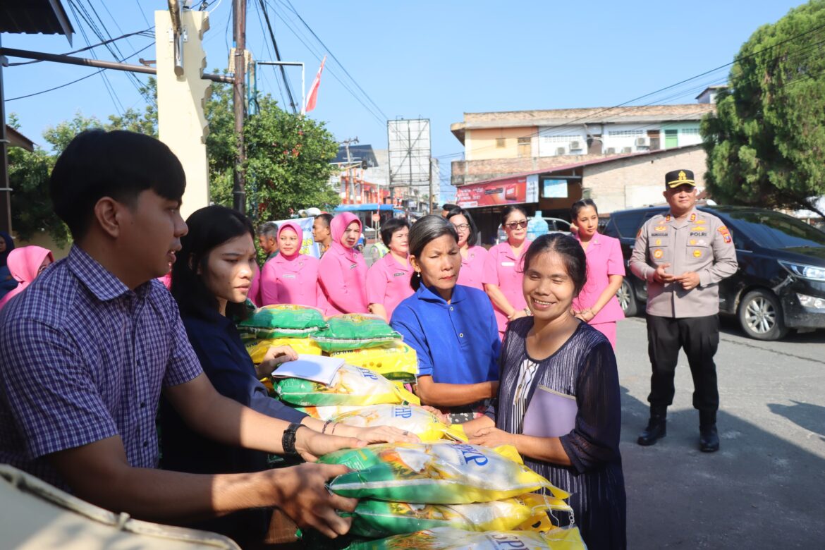 Polres Batu Bara bersama Bulog Cabang Asahan Gelar Gerakan Pangan Murah