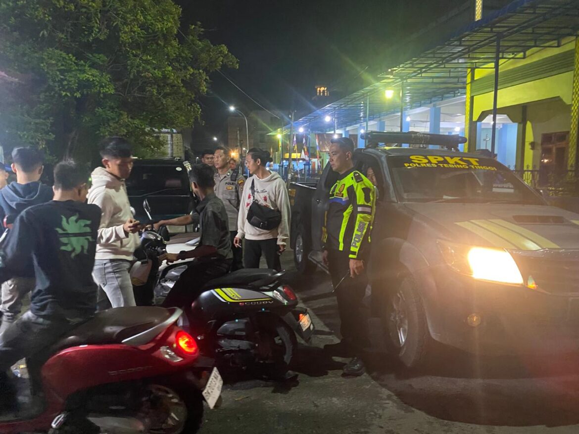 Polres Tebing Tinggi Bubarkan Keributan Antar Pemuda dan Tangani Kecelakaan Lalu Lintas