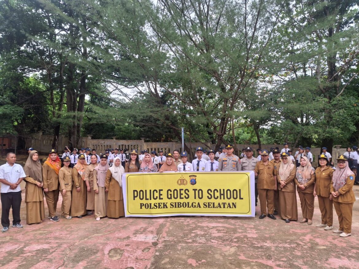 Cegah Kenakalan Remaja Polres Sibolga Sambangi SMPN 7 Sibolga Laksanakan Police Goes To School