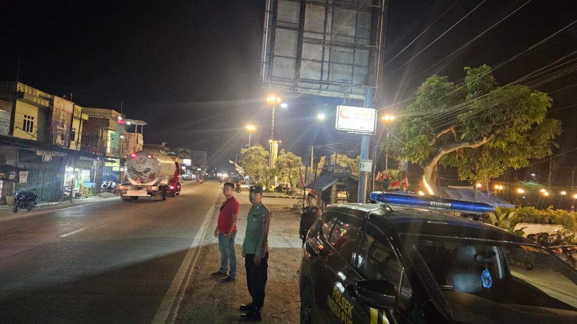 Antisipasi Gangguan Kamtibmas Polsek Indrapura Patroli Susuri Jalanan